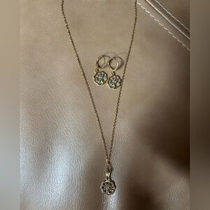 Elegant Gold Floral Necklace and Earring Set